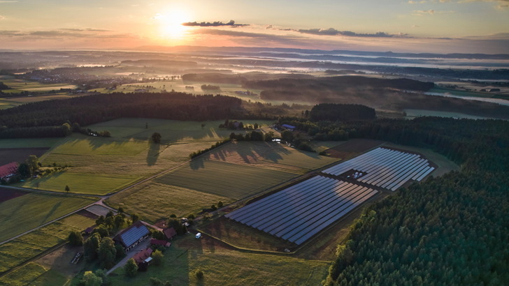 7 MW solar park with 3 MW battery storage in Villingen/Schwenningen in Southern Germany.
