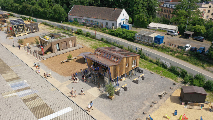 In Wuppertal, young people presented exciting ideas for solar architecture.