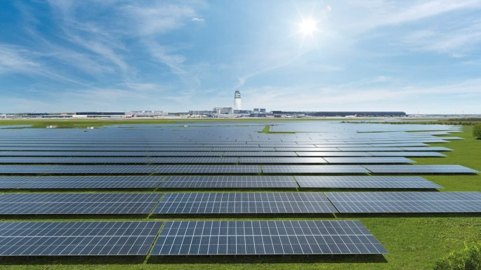 The massive solar park at Vienna Airport is a central element on the way to climate-neutral operations. - © Flughafen Wien AG
