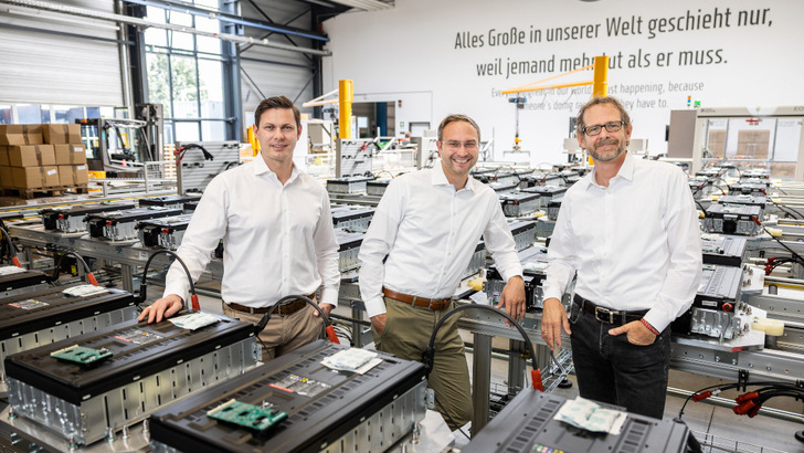 The board of Tesvolt AG (from left): Simon Schandert, Daniel Hannemann and Philipp Koecke. - © Tesvolt / Michael Setzpfandt
