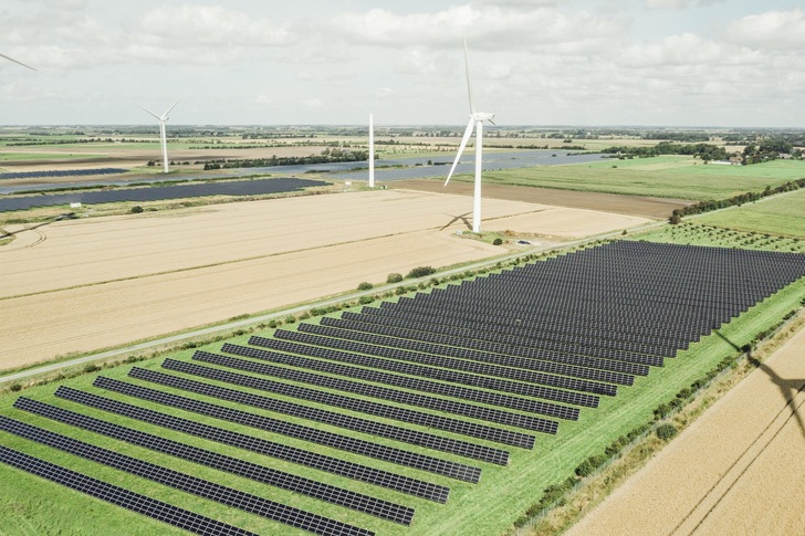 Renewable energies significantly reduce the price of electricity.