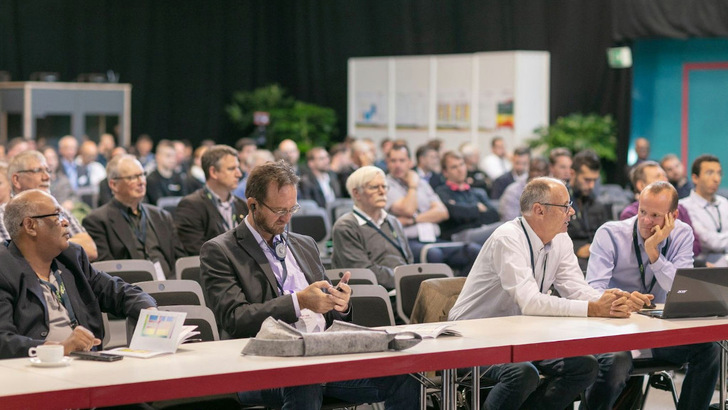 The interest of the visitors in Augsburg was huge, the discussions lively.