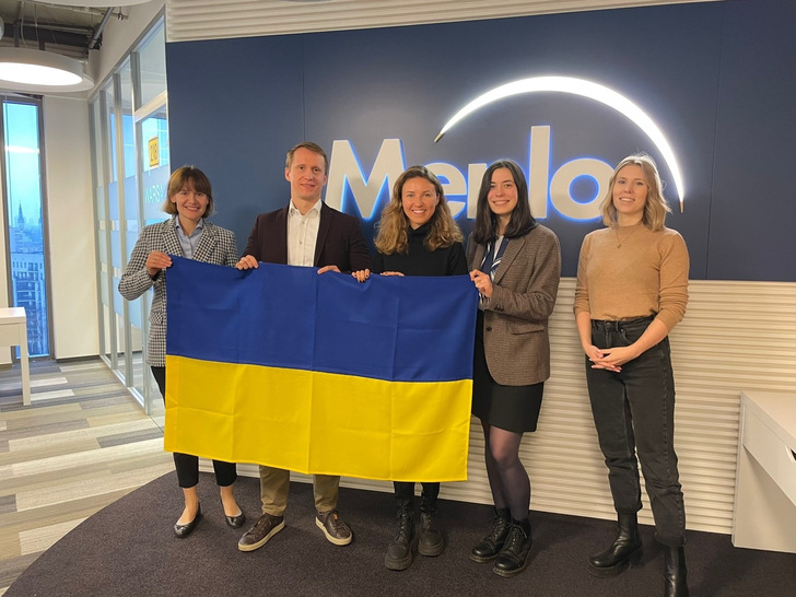 From left: Marta Walendzewicz, CFO at Menlo Electric, Bartosz Majewski, CEO at Menlo Electric, Yuliana Onishchuk, Founder and CEO of Energy Act for Ukraine Foundation, Anastasiia Vereshchynska International Development Manager at Energy Act for Ukraine Foundation, Krystyna Kacperska, Marketing Manager at Menlo Electric 