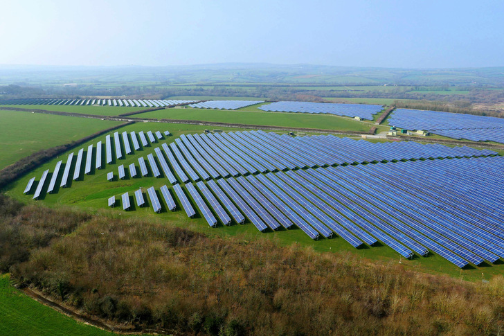 Trina Solar will supply at least one gigawatt of PV modules for multiple Low Carbon projects throughout Europe.