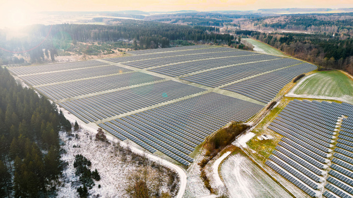 This is how the solar park in Erbach, with which the Wieland Group covers part of its own electricity demand, will to look once it is operational. - © Wieland Group
