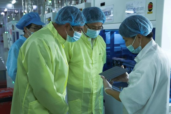 A delegation of the Romanian Eximprod Grup at Astronergy/China.