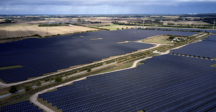 128.5 MW solar park in Svedberga outside Helsingborg (Sweden). - © European Energy
