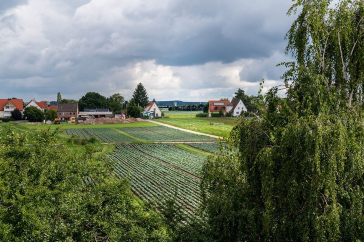 An example in which both the handling of demand-peaks and the environmental considerations have met is the Eco-Hotel “Grüne Elster” in Germany. - © BYD
