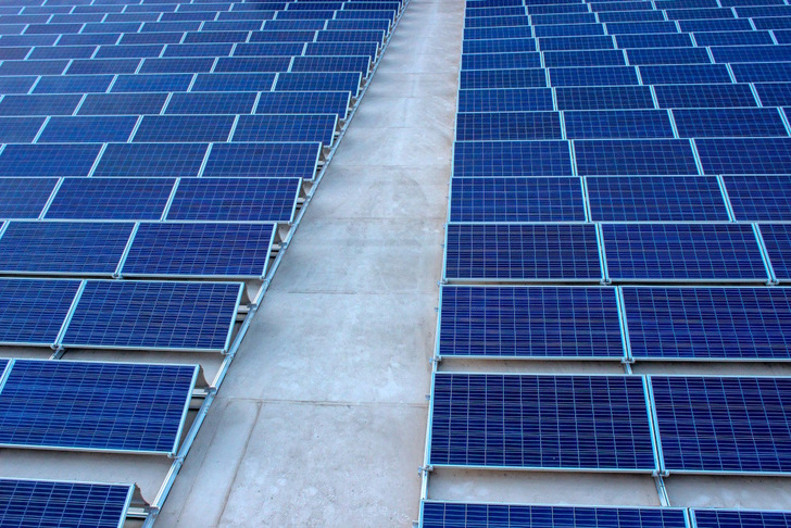 Legislative gaps are holding back renewables and the economies of eight G20 member states, according to a report of the international NGO Climate Group.
