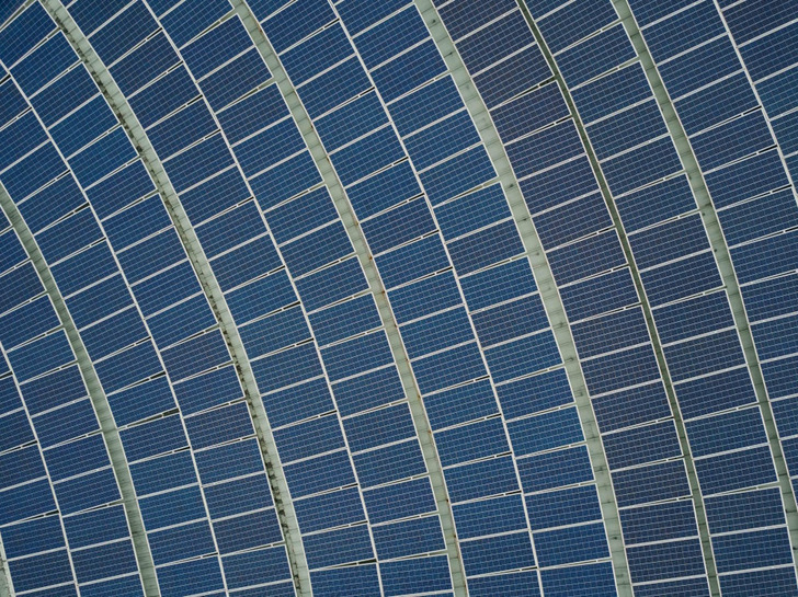 The costs of silicon PV modules will more than half by 2040, Rethink Energy predicts. - © Chuttersnap/Unsplash
