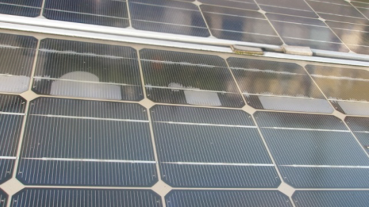  Here you can see the delamination like air bubbles.