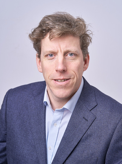  Dirk Kaisers, Segment Leader Distributed Energy Management EMEA at Eaton.