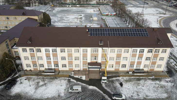 Bucha Lyceum No. 3, which was under Russian occupation, goes solar now. - © Bucha City Council
