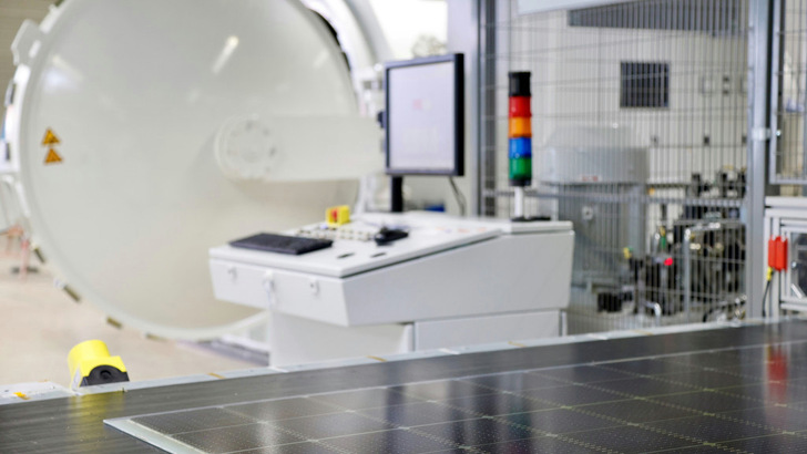 From cell and connection technology to laminators and test equipment, Fraunhofer ISE provides many machines. - © Myriam Kaiser

