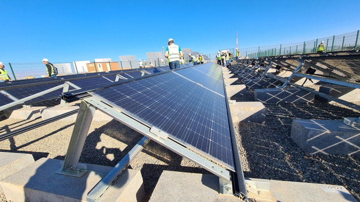 Testing site for nanocoated PV panels at MASEN R&D Platform in Ouarzazate, Morocco. - © Solitek
