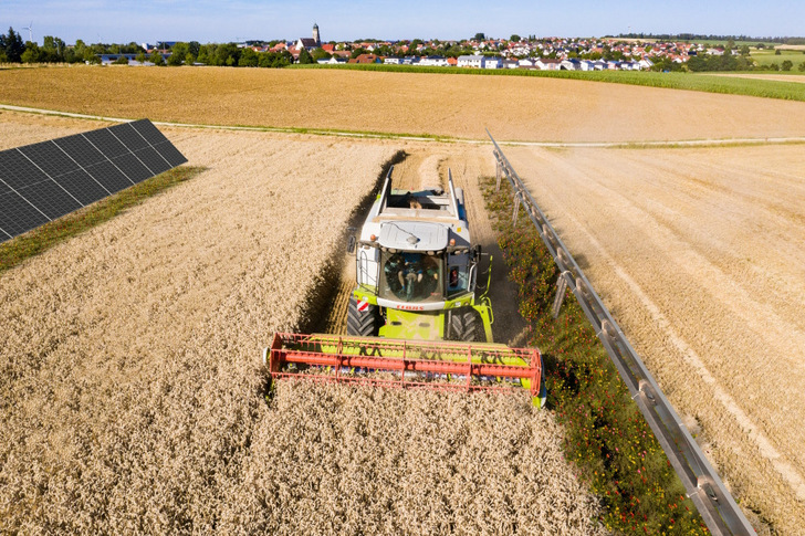  The latest tracking systems for Agri-PV applications will be presented at the "Intersolar Europe Agri-PV Special Show".