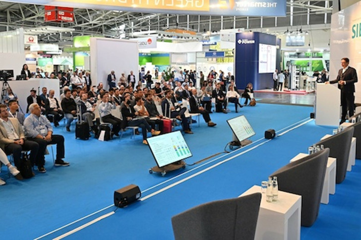  The smarter E Forum: Manufacturers, users and associations share their practical knowledge about big topics such as smart grids and prosuming on all three exhibition days ot the Smarter E Europe from June 19-21, 2024, in Munich.