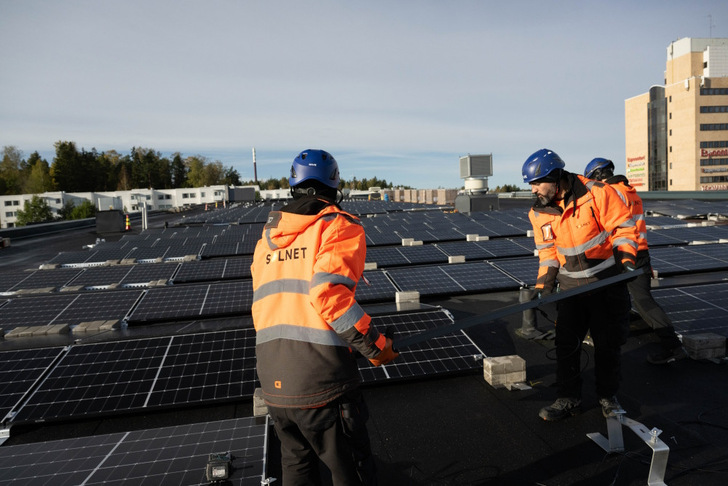 Virtual power plants offer new revenue possibilites for commercial solar installations and help stabilize the grid. - © Solnet
