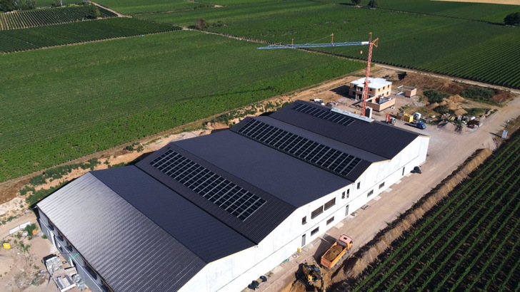 PV-rooftop project with Aiko solar panels. - © Aiko
