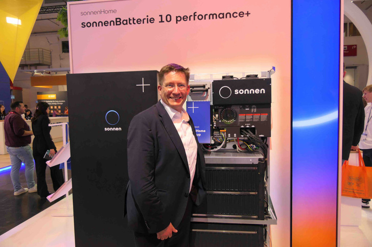 Showing off the goods at ees Europe 2024: Oliver Koch, CEO of Sonnen.