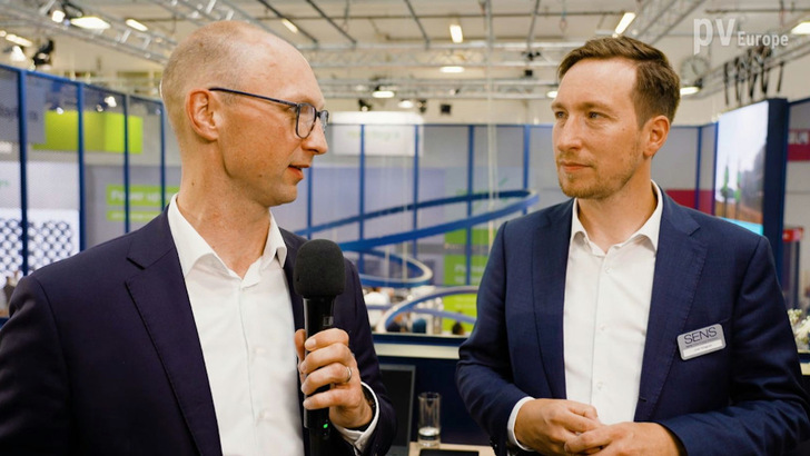 André Kremer (left) and Joel Wagner are experts for solar and wind farms.