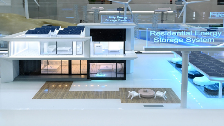 At The smarter E Europe 2025, visitors will find everything for the smart interaction of PV, storage, e-mobility and energy management. - © Solar Promotion