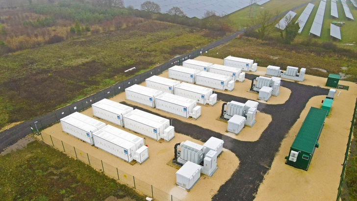 The co-located PV and battery storage site, Tiln Farm/UK.