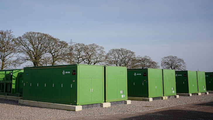 Battery energy storage systems PowerTitan 2.0 in Bramley/Hampshire (UK).