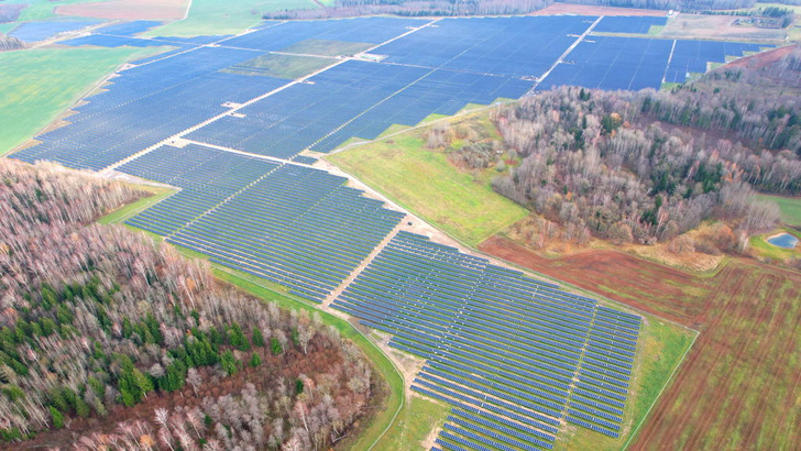 Latvia's largest solar park contributes to Danish pensions. - © © European Energy