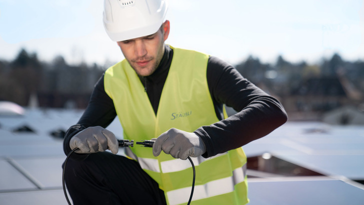 As the smallest component in the system, DC connectors can have a major impact on overall reliability.