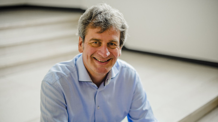 Gerard Scheper, CEO of European Solar, shares his insights on price fluctuations, export decline and more.