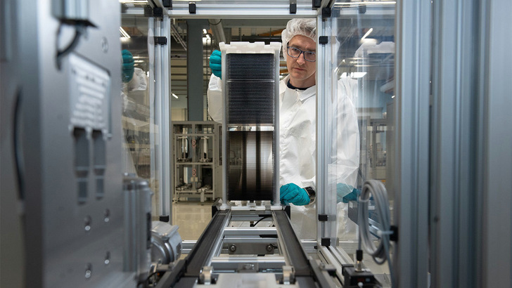 Inside the Oxford PV factory in Brandenburg an der Havel/Germany.