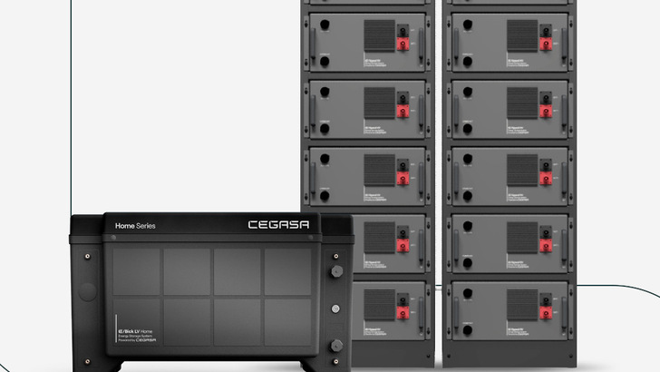 Black in business: The E/Xpand HV module and E/Bick LV home battery. - © Cegasa