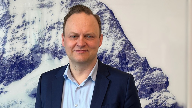 Scaling heights: Georg Urban has many years of experience in utility solar projects.