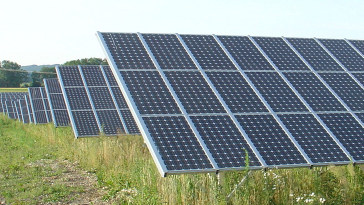 Lining up for power-purchase-agreements – demand is growing rapidly in Poland. - © Manfred Gorgus