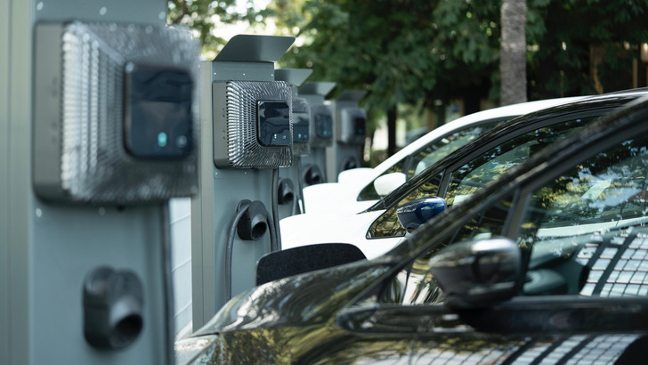 A fleet of electric vehicles functioning as mobile storage at the headquarters of Wallbox Chargers in Barcelona.