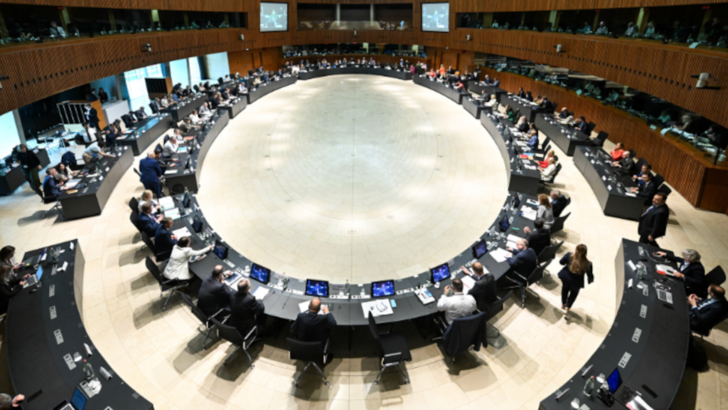 At the round table – EU Energy Ministers meet in Luxembourg.