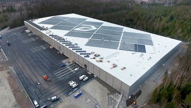 The logistics centre for online pharmacy Apotea in Morgongåva has a 1.5 MW PV system on its roof.