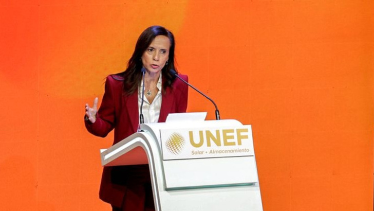 Beatriz Corredor, head of grid operator Redeia, addresses the XII Solar Forum in Madrid