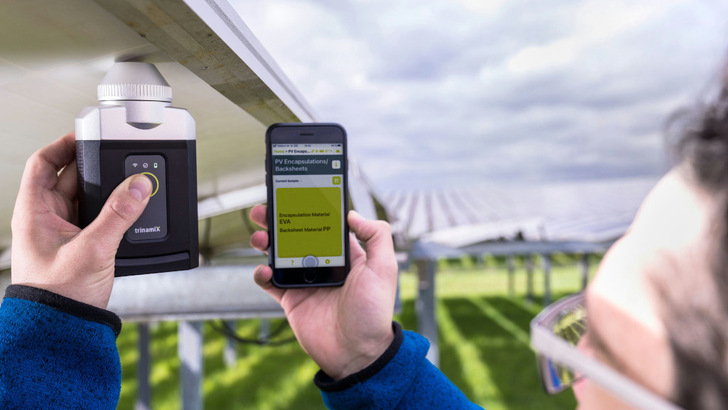 From module to mobile – assessing chalking on solar module backsheets