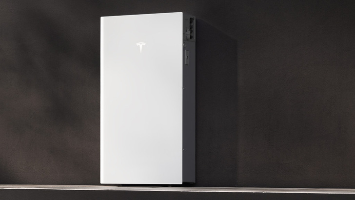 Upright, understated and compatible with both DC- and AC-coupled PV systems