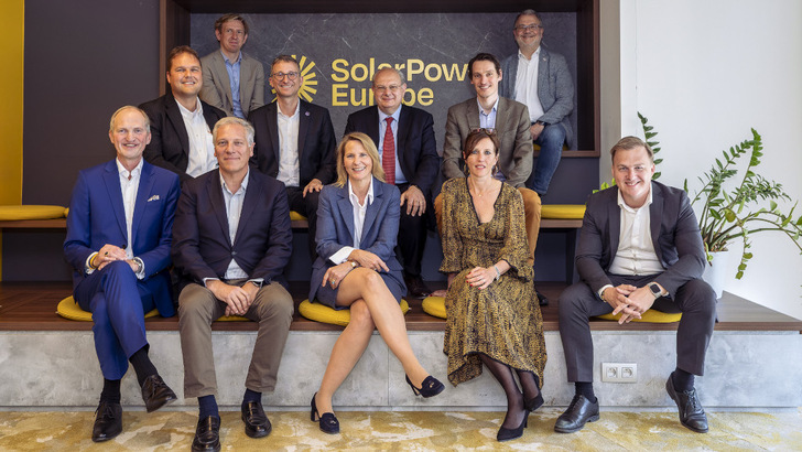 New SolarPower Europe President Barbara Flesche (Statkraft, fifth from right) with the newly elected Board
