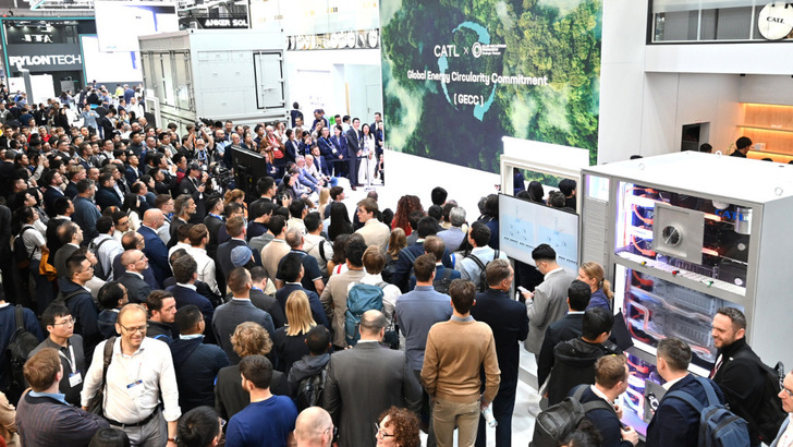 The Global Energy Circularity Commitment draws the crowds at Intersolar 2025