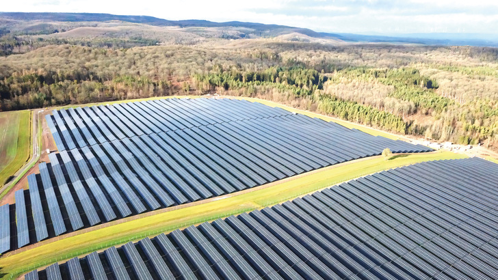 MaxSolar's 125 MW Bundorf solar park in Lower Franconia, which uses around 232,000 Trinasolar modules