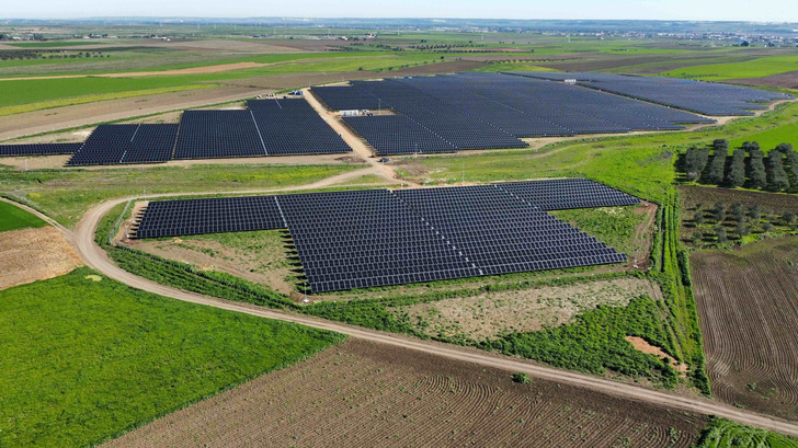 The Valcasado project in Huelva, Spain, an integrated module and tracker solution built to keep pace with demand