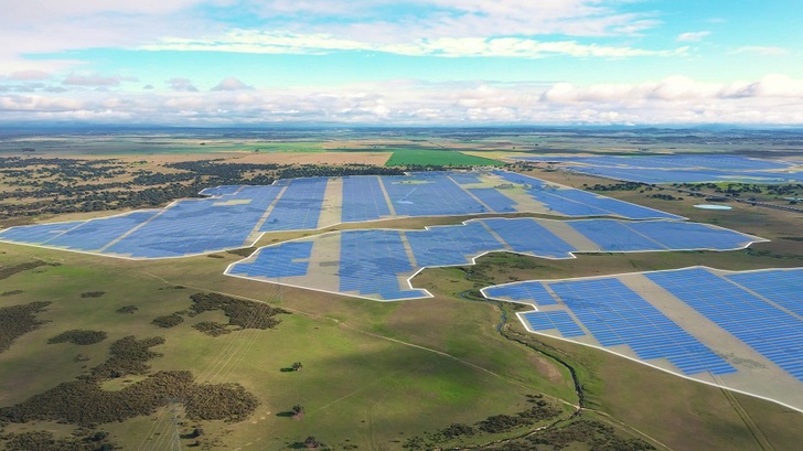 ABB implements cost efficient low-voltage solutions for solar parks of Solarcentury in Spain. - © ABB
