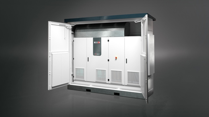 The outdoor enclosure decreases the cost by 20 percent compared to container solutions, said AEG. - © AEG Power Solutions
