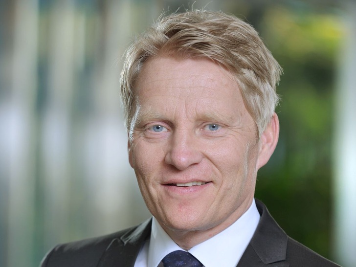 Andreas Piepenbrink has long experience in battery business. He is CEO of E3/DC in Osnabruck.