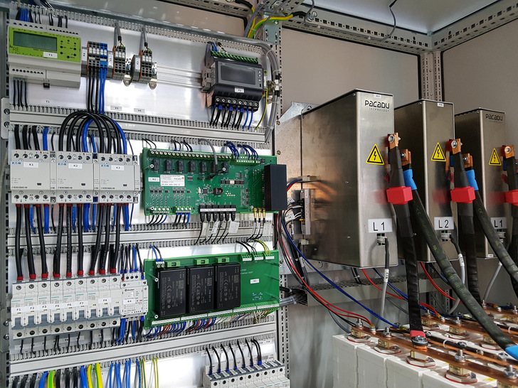 The smallest standard configuration of the Pacadu Home 64 is two kilowatts and 5.1 kilowatt hours.