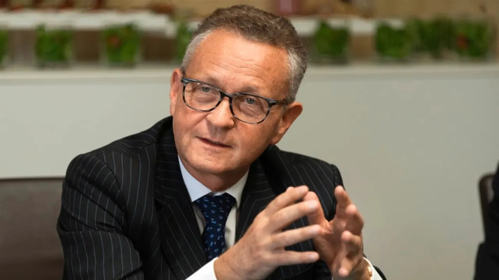 CEO Klaus Josef Lutz.
